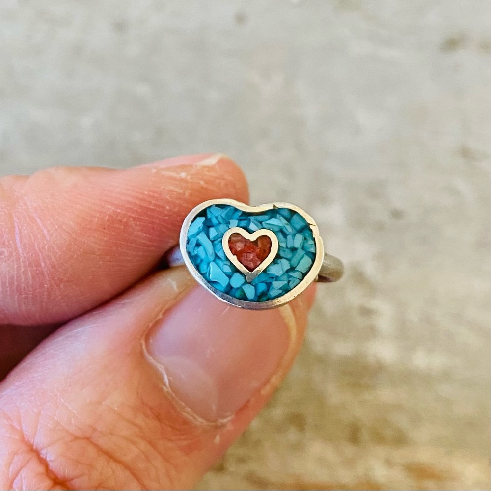 Southwestern Style Sterling Silver Turquoise & Red Coral Chip Inlay Heart Ring